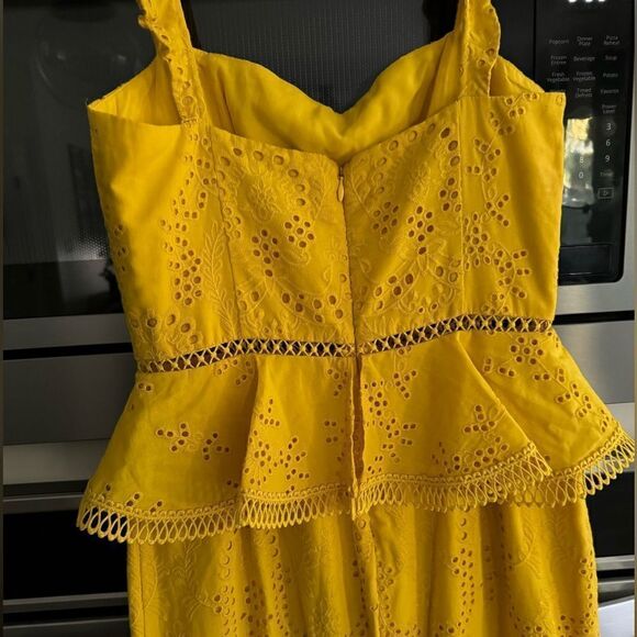 X by NBD Haze Midi Dress in Beeswax Yellow - Picture 4 of 5
